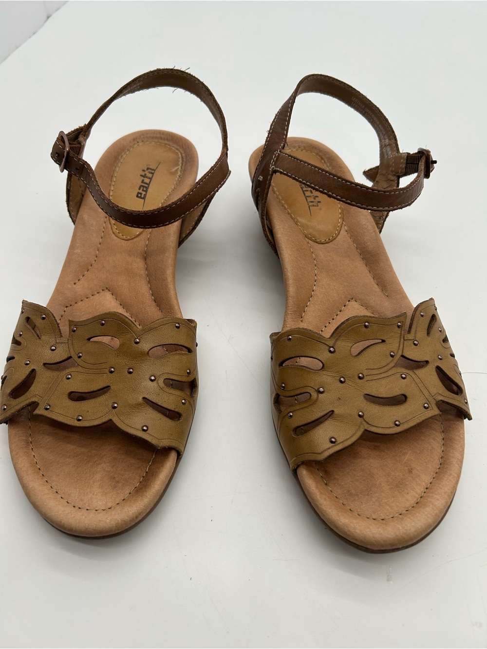 Earth Orchid Spruce Leather Wedge Sandals size 9.5